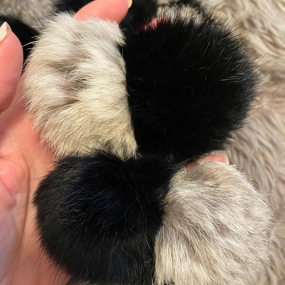 CEJON RABBIT FUR SCARF - Picture 3 of 5